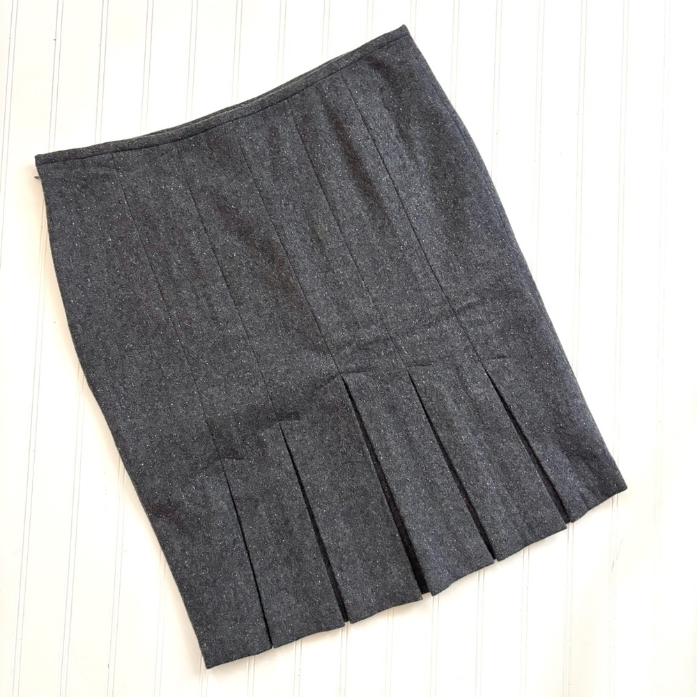 Kenzie Gray Kick Pleated Pencil Skirt